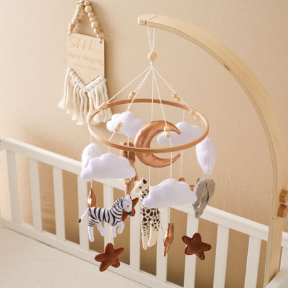 Mobielhanger met safaridieren van vilt ter stimulering van de zintuiglijke waarneming bij baby's