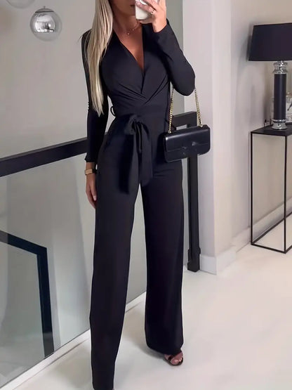 Wijd uitlopende jumpsuit met ceintuur en V-hals - Elise