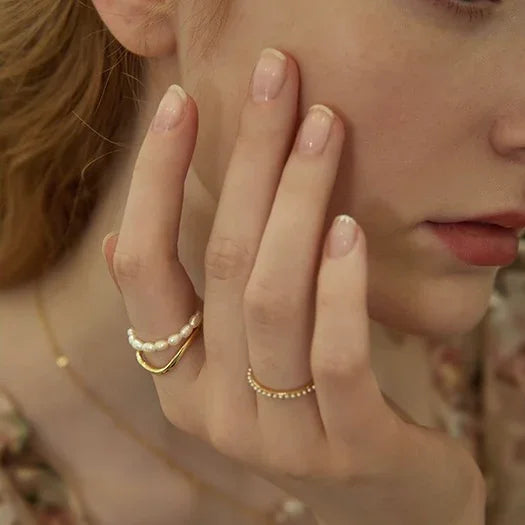 Dubbelgelaagde Gouden Ring met Zoetwaterparel - Ivy