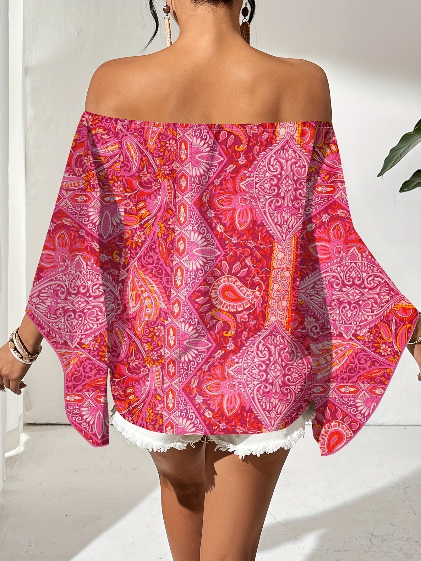 Off-Shoulder Blouse met Geometrische Print – Noémie