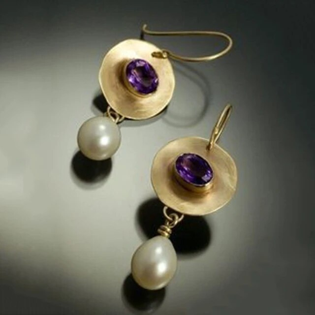 Vergulde Vintage Oorbellen met Parel en Paarse Zirkonia - Amarise