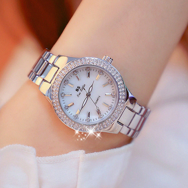 Dames Quartz Horloge met Glanzende Afwerking – Esmée