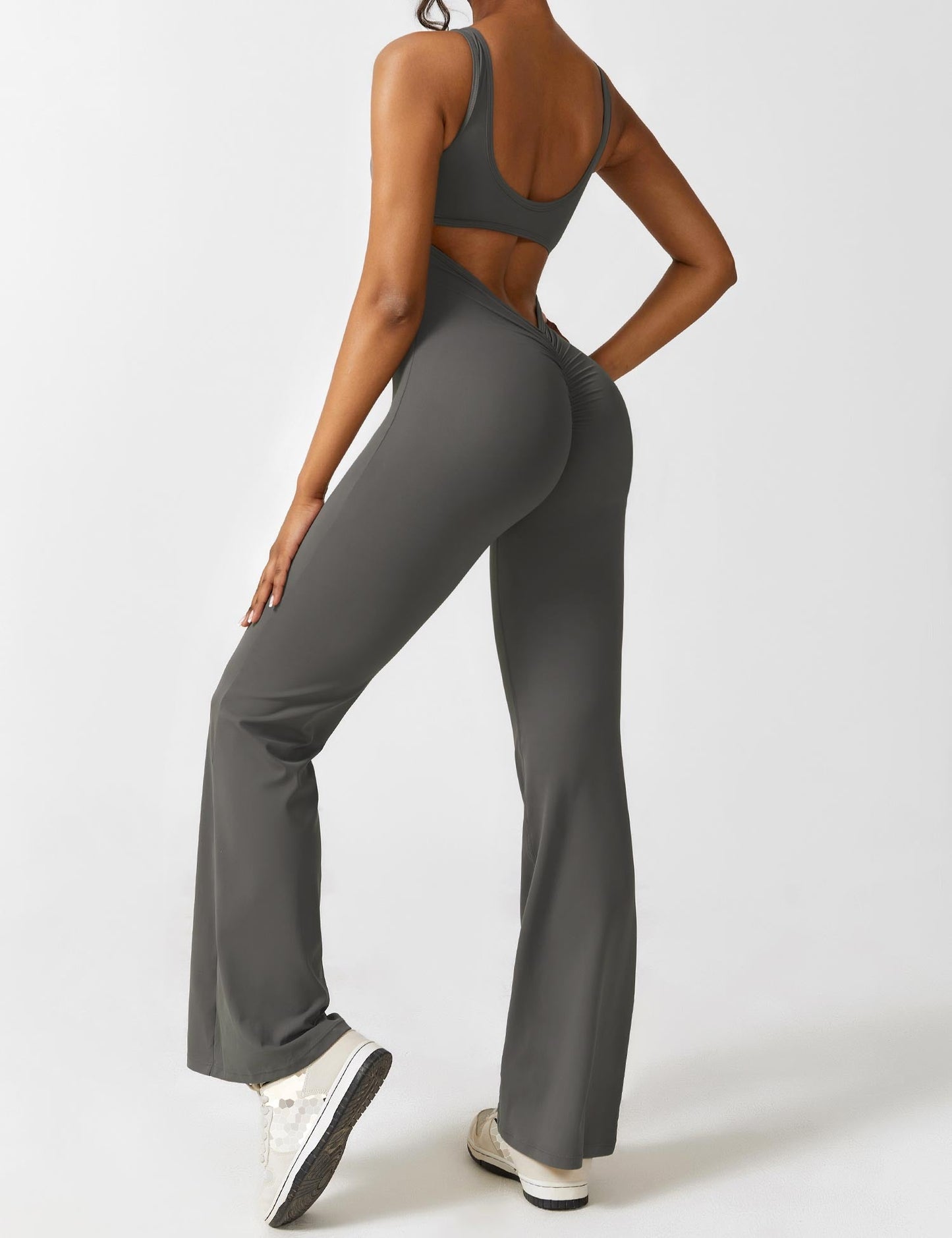 Rugvrije Jumpsuit met Uitlopende Broekspijpen - Liv