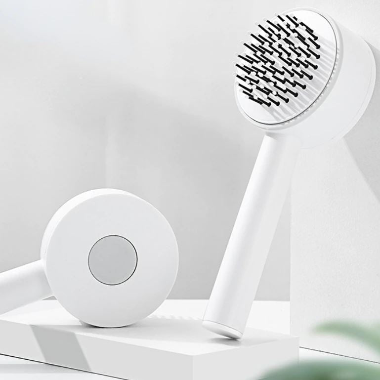 One-Key Cleaning Comb™