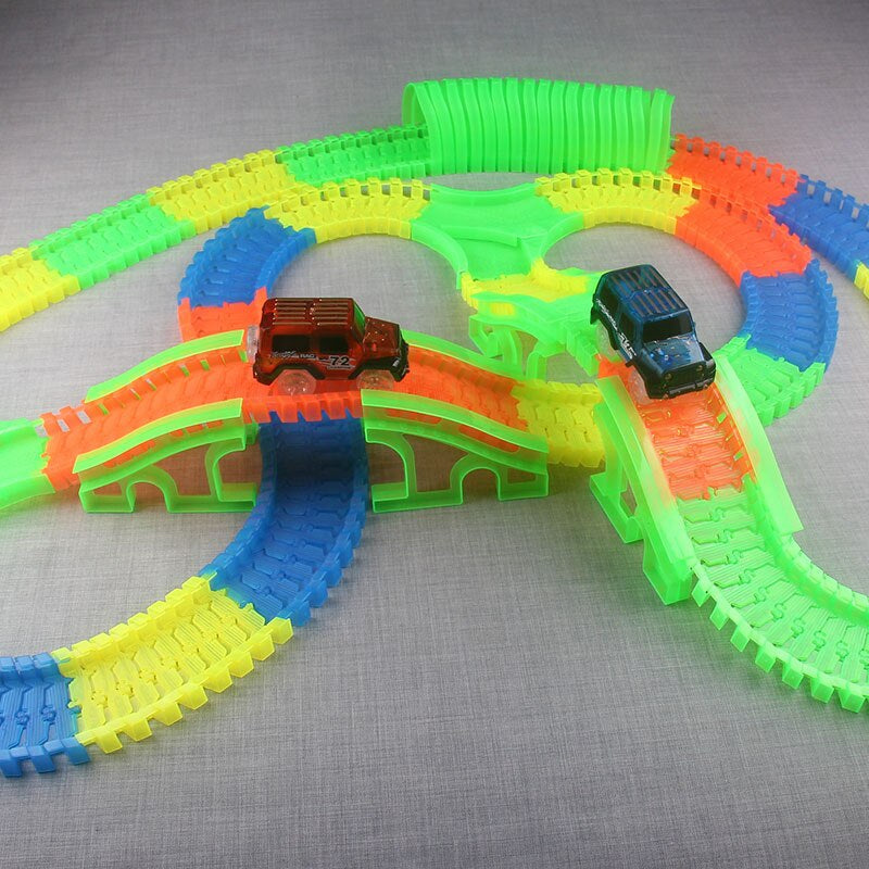 Glow Racing Track Set™