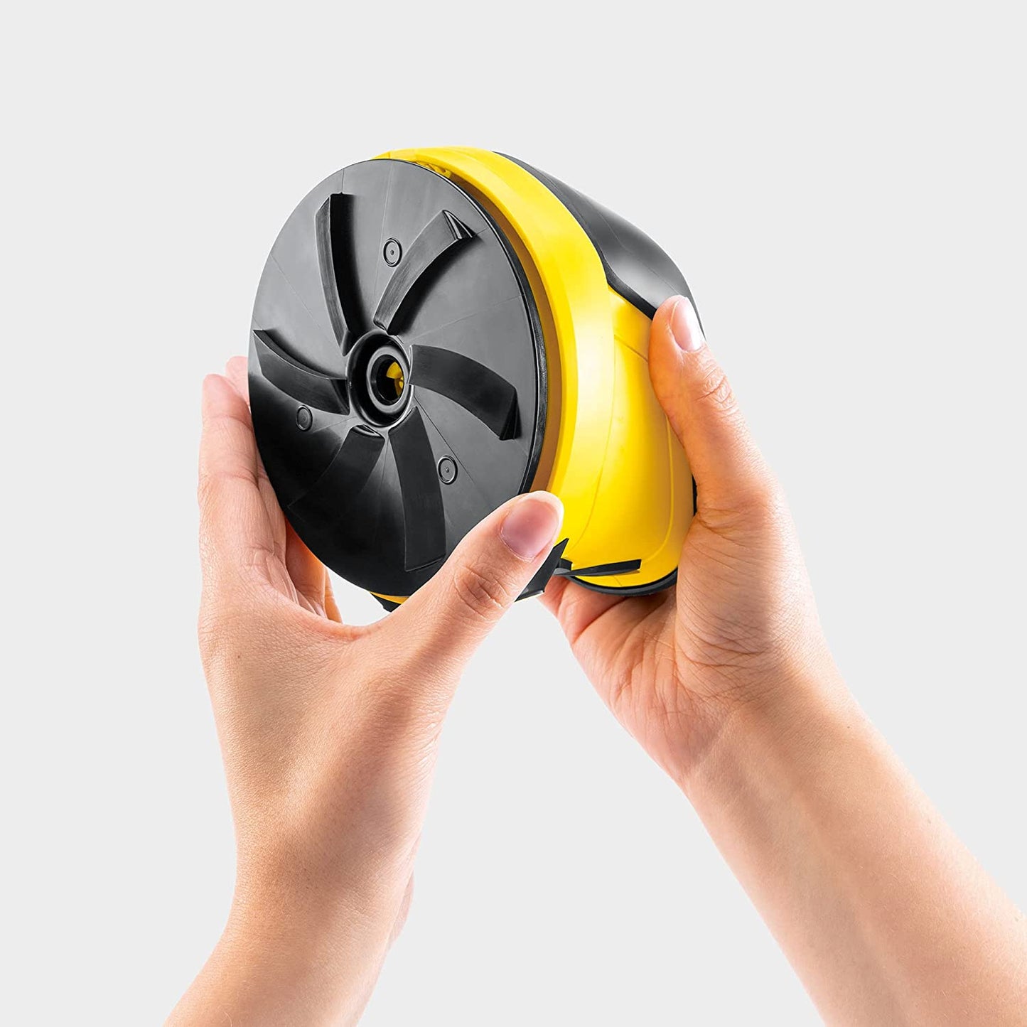 Heated Windshield Cleaner ™