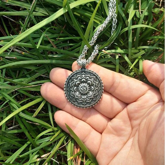 Om Lotus Mandala Ketting