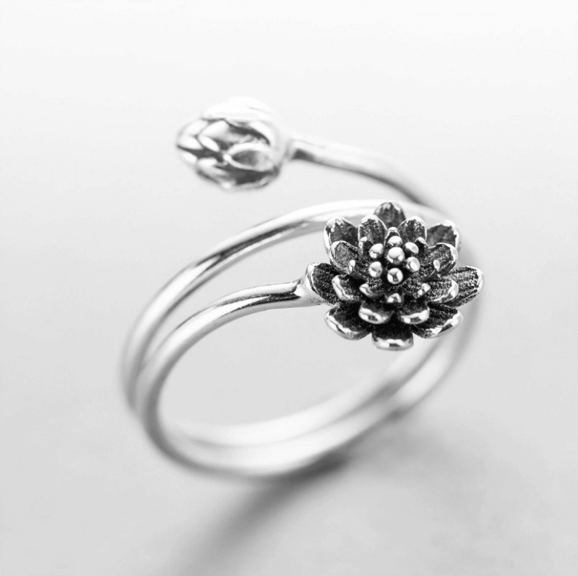 Drievoudige Wikkel Lotus Ring