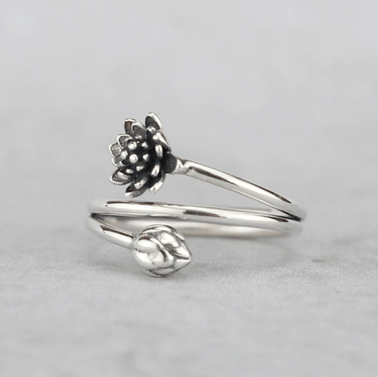 Drievoudige Wikkel Lotus Ring