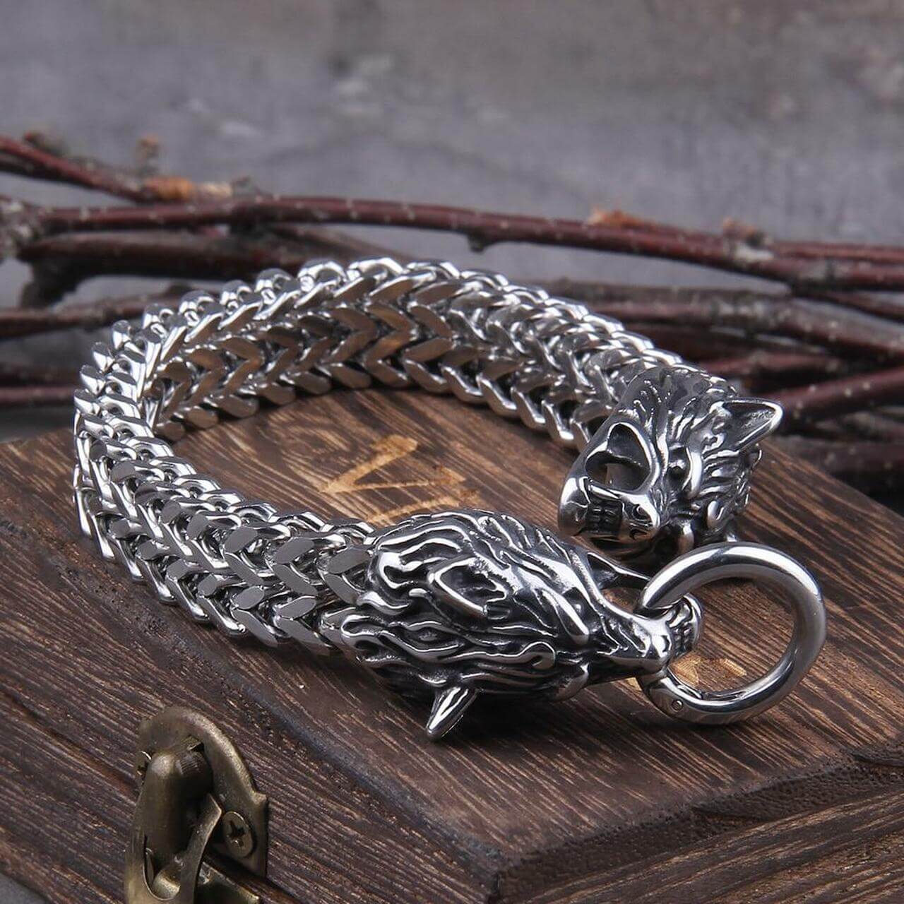 Viking Wolf Armband